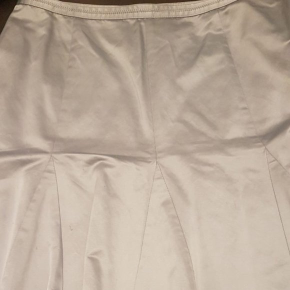 Women's Short Skirt - Picture 4 of 4